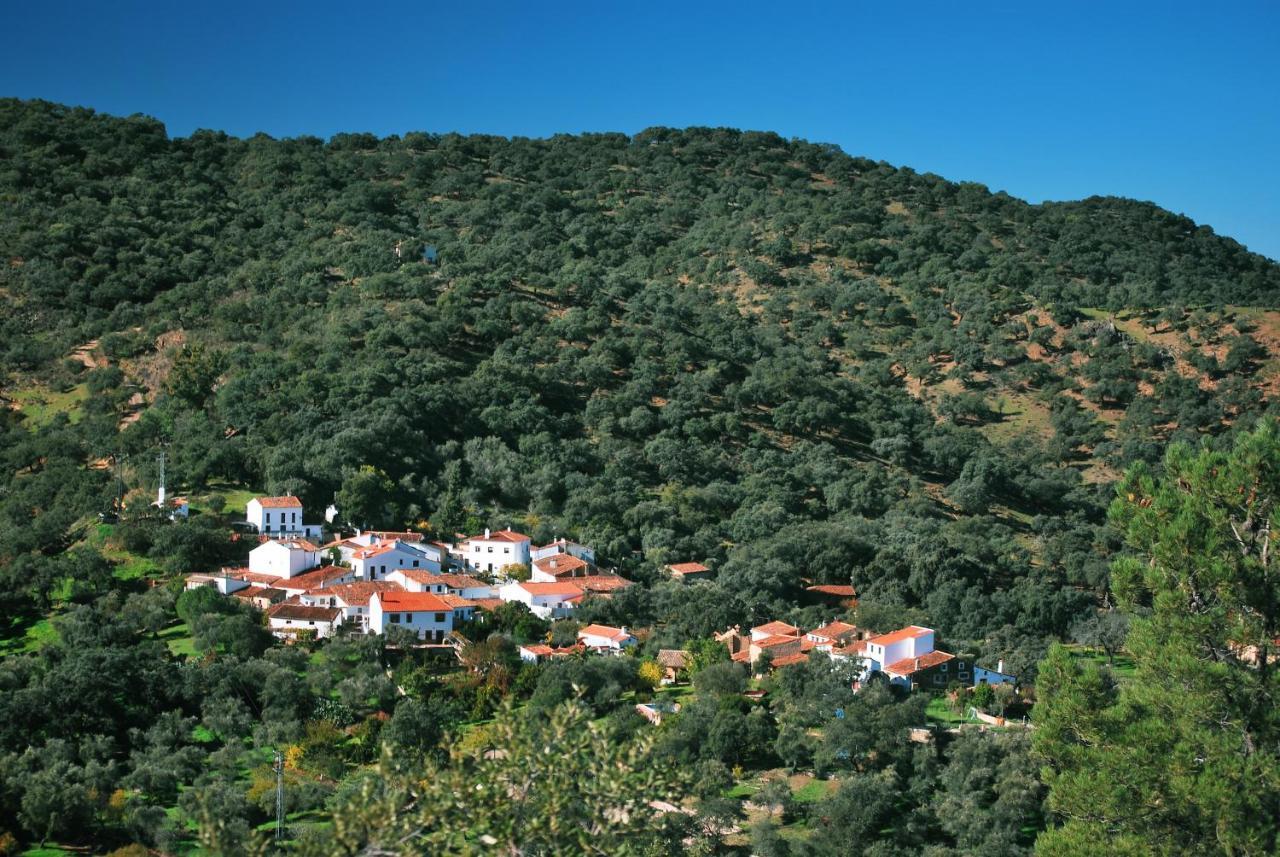 El Alojamiento Rural De Peter Aracena Ngoại thất bức ảnh