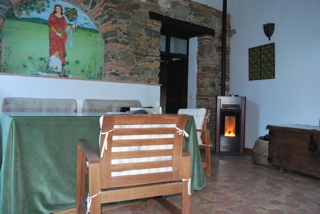 El Alojamiento Rural De Peter Aracena Ngoại thất bức ảnh